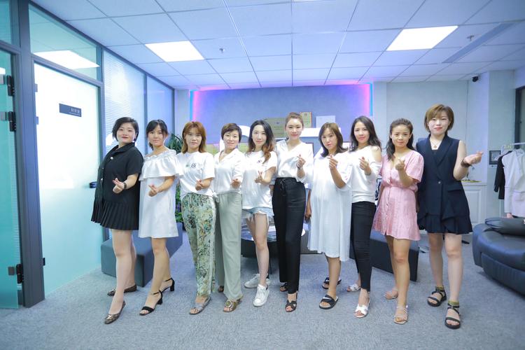 女性更年期分泌物发黄是什么原因的相关介绍