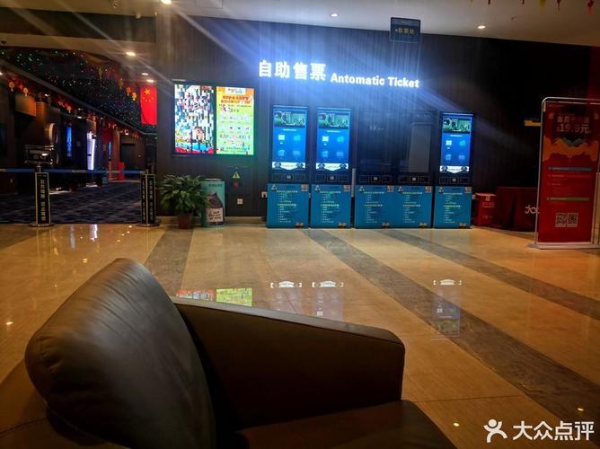 操哭女同桌的相关介绍