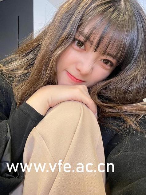 一边摸的相关介绍