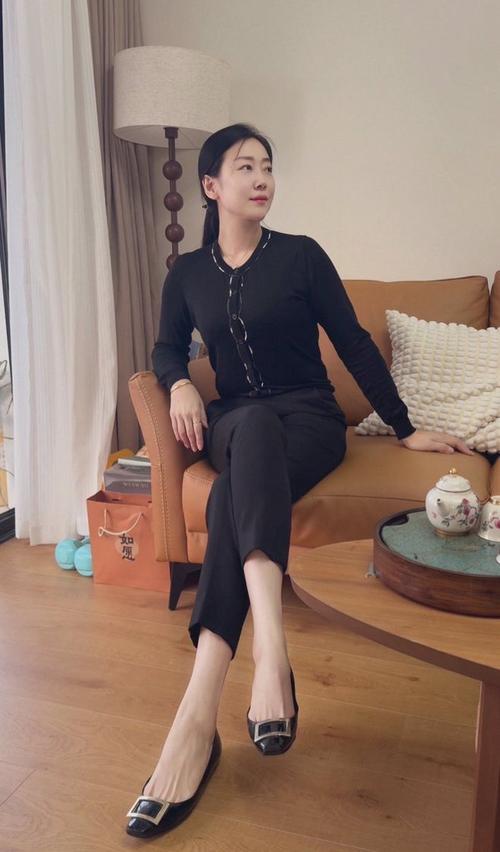 亚洲男人av天堂久久久的相关介绍