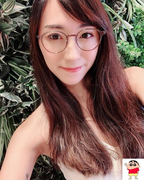 少妇对白av的相关介绍
