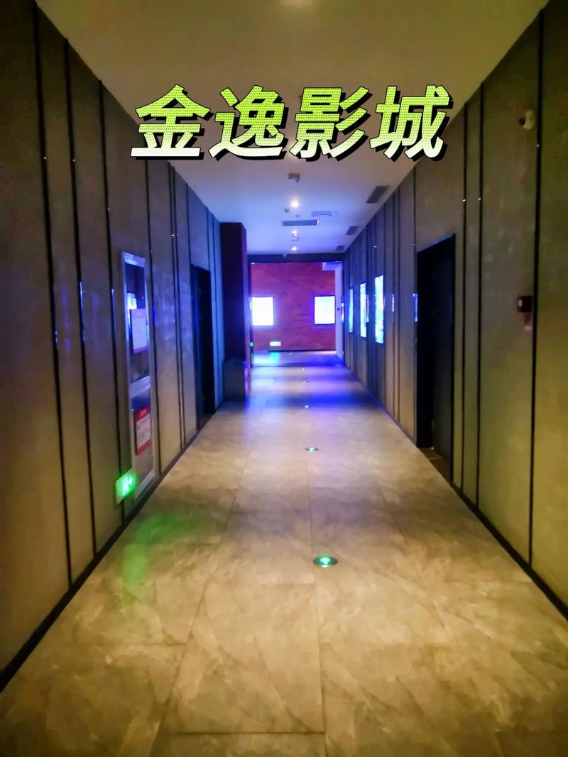 一边吻一边脱一边摸一边做的相关介绍