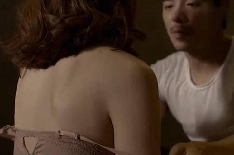 按摩人妻在线观看的相关介绍
