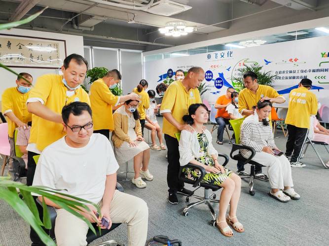 亚洲少妇一区2区的相关介绍