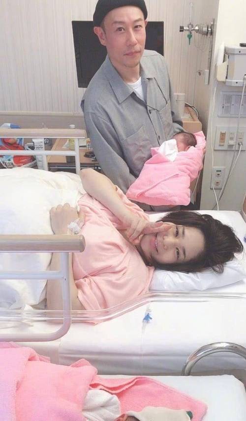 人妻按摩系列电影的相关介绍